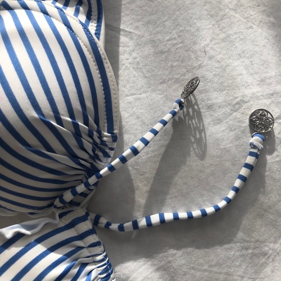 Striped push-up swimsuit top - Picture 5 of 5